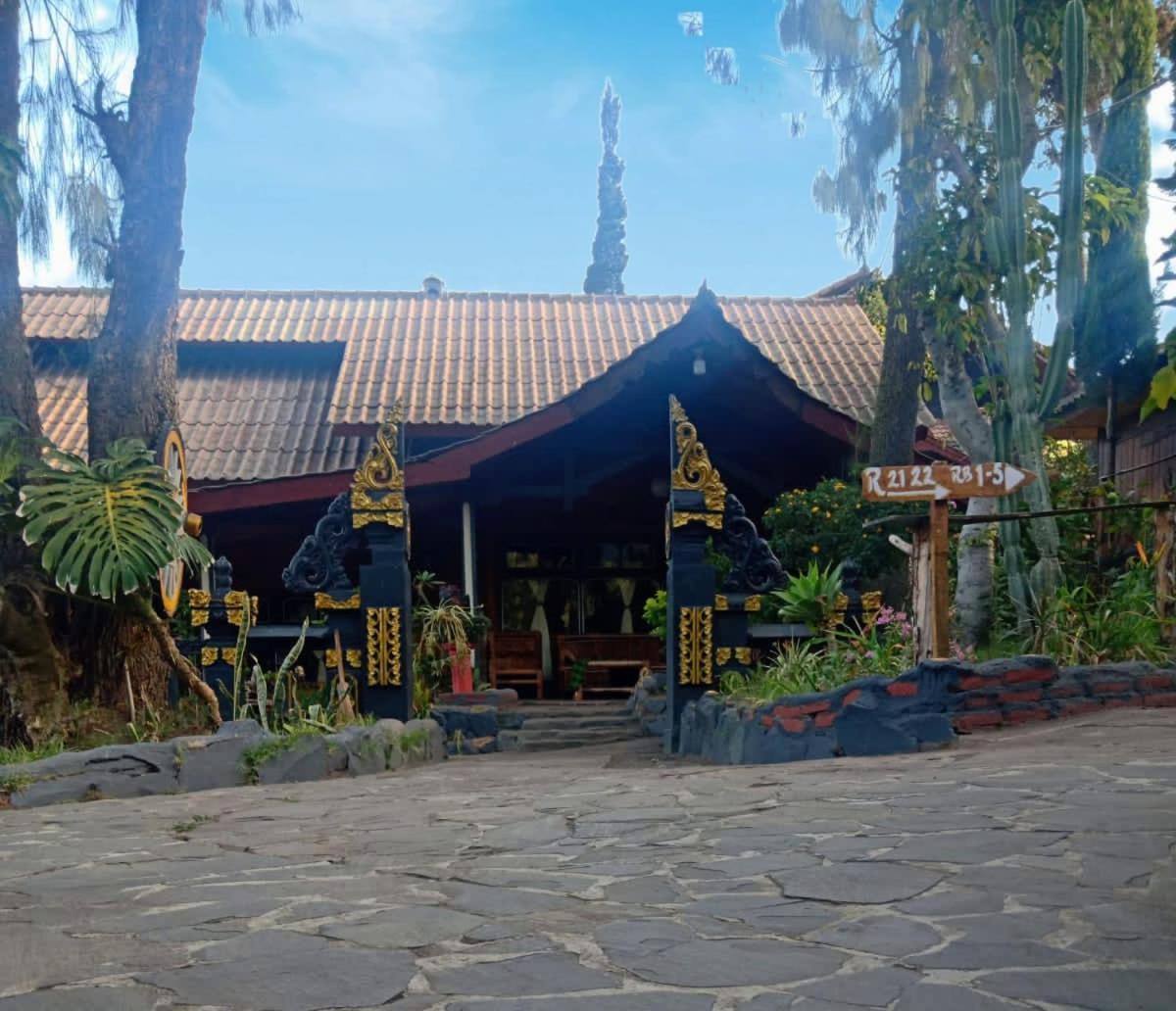 Yoschi'S Hotel Bromo Ngadisari Exterior foto